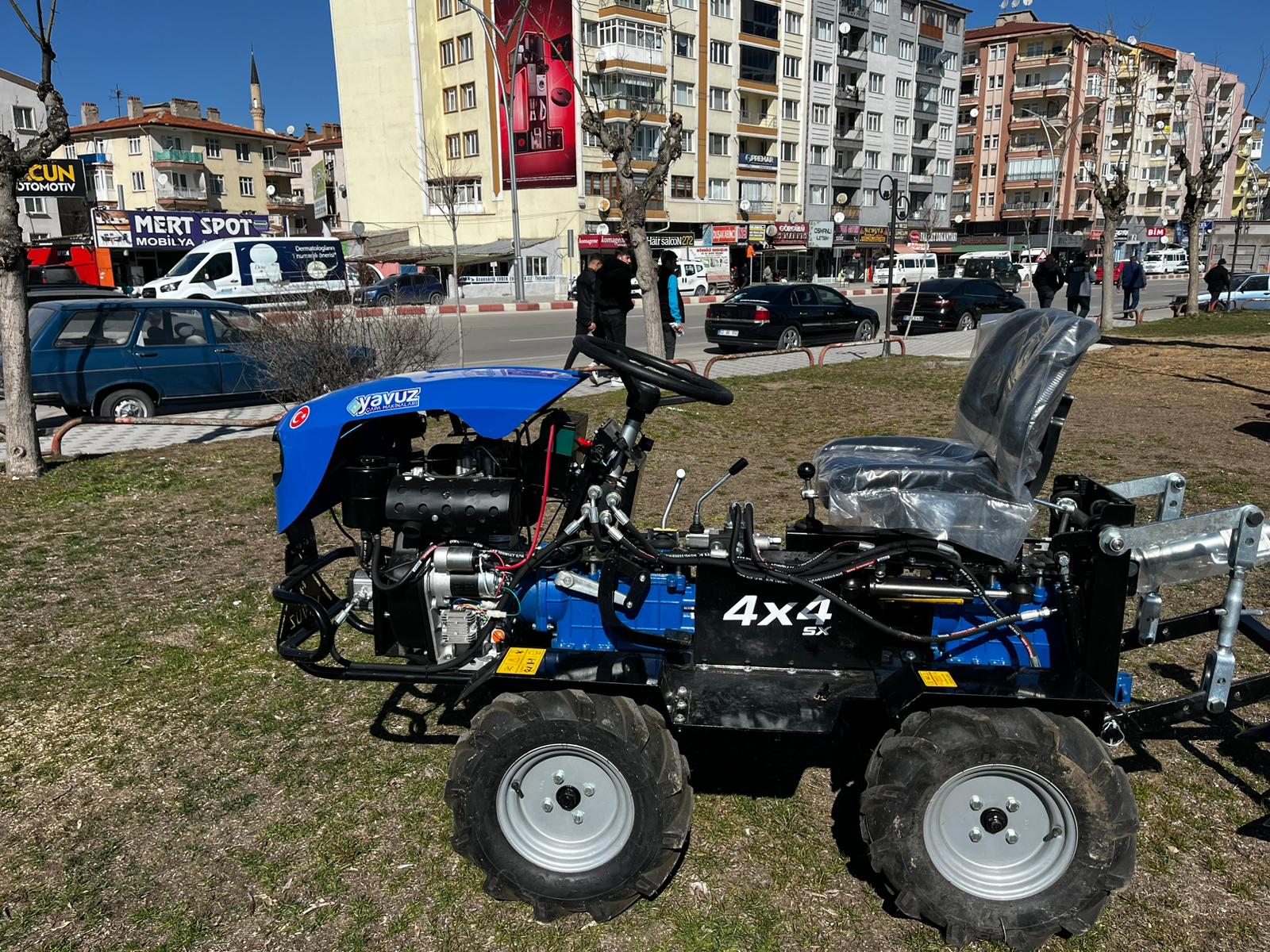 YAVUZ 4X4 12 HP ARKADAN ÇAPALI